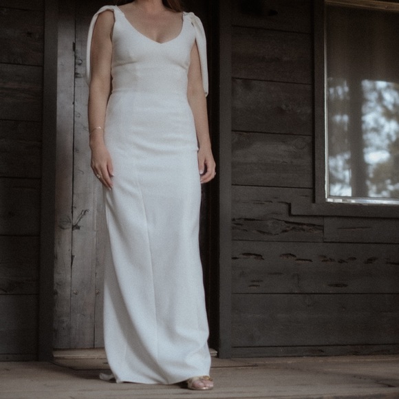 Zac Posen & Pronovias Gwyneth Sheath Wedding Dress - Picture 6 of 6